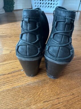 Jessica Simpson Black Suede Lace-Up Heel Ankle Boots